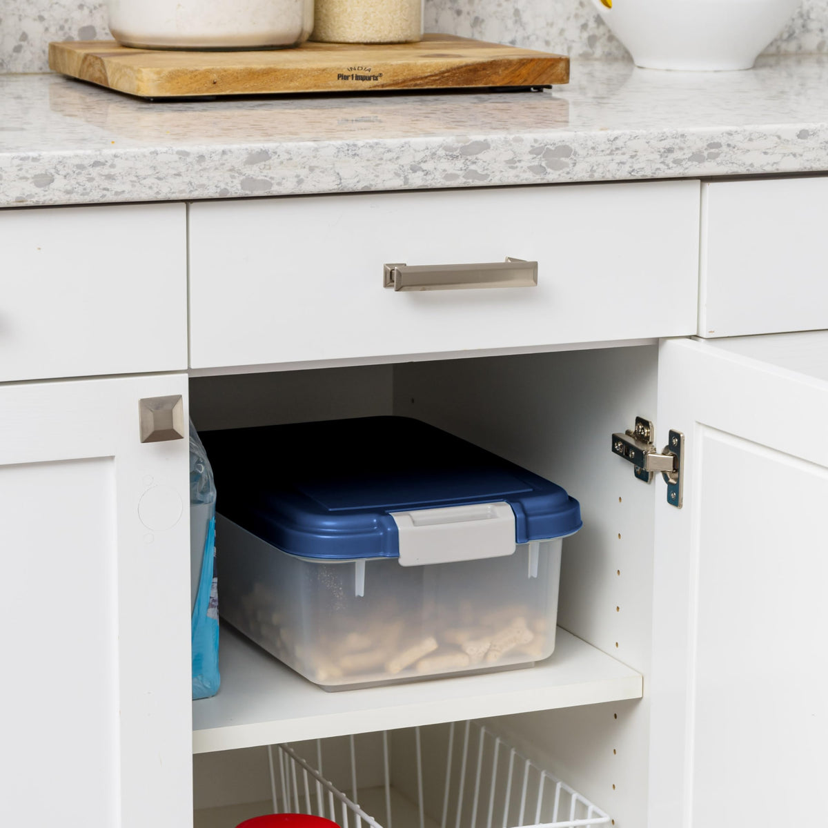 Dog Food Storage Container, Up to 11 lbs, Navy U326214